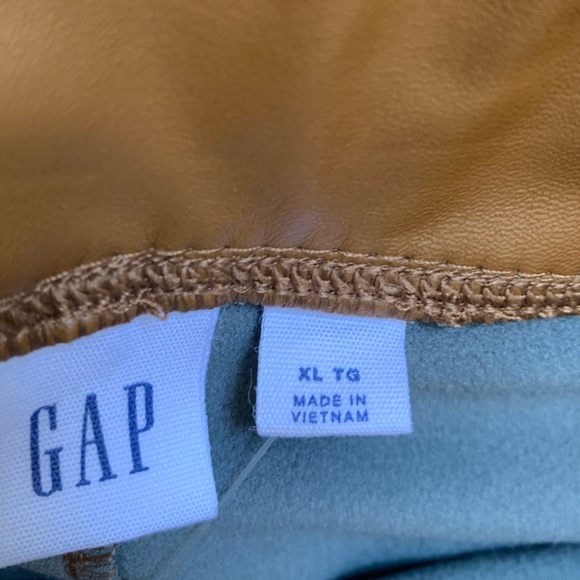 GAP Pull up pants XXL/TTG and XL/TG 2 Sizes available - Picture 4 of 8